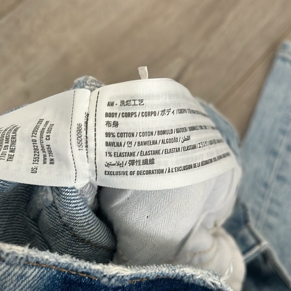 Abercrombie ‘90s Straight Ultra High Rise Jeans - Picture 4 of 4